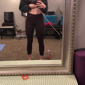 Fabletics cropped leggings NWT